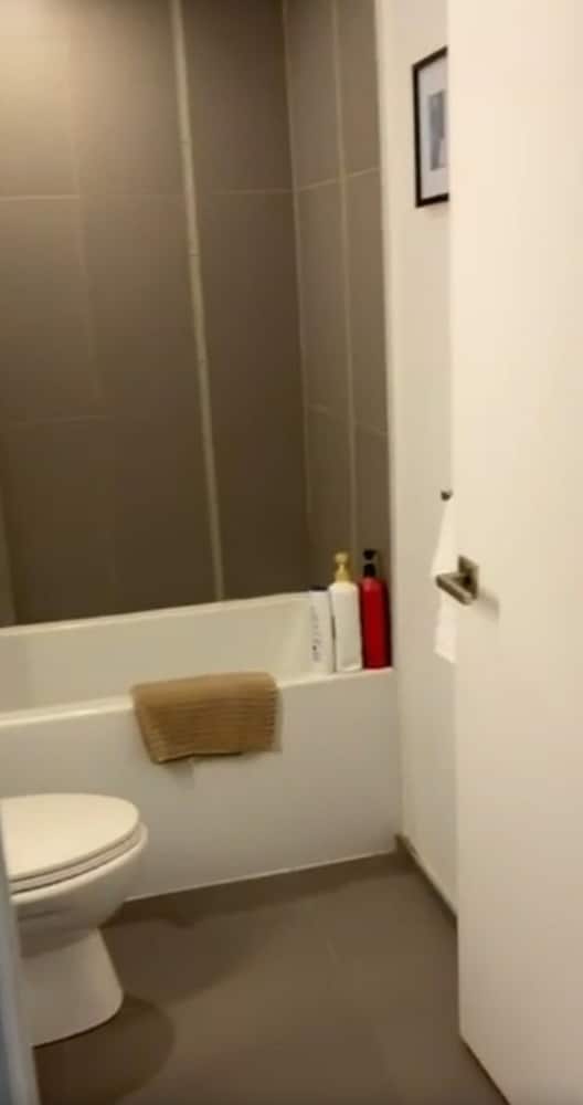 Peter Street Downtown Toronto Suites 11/13