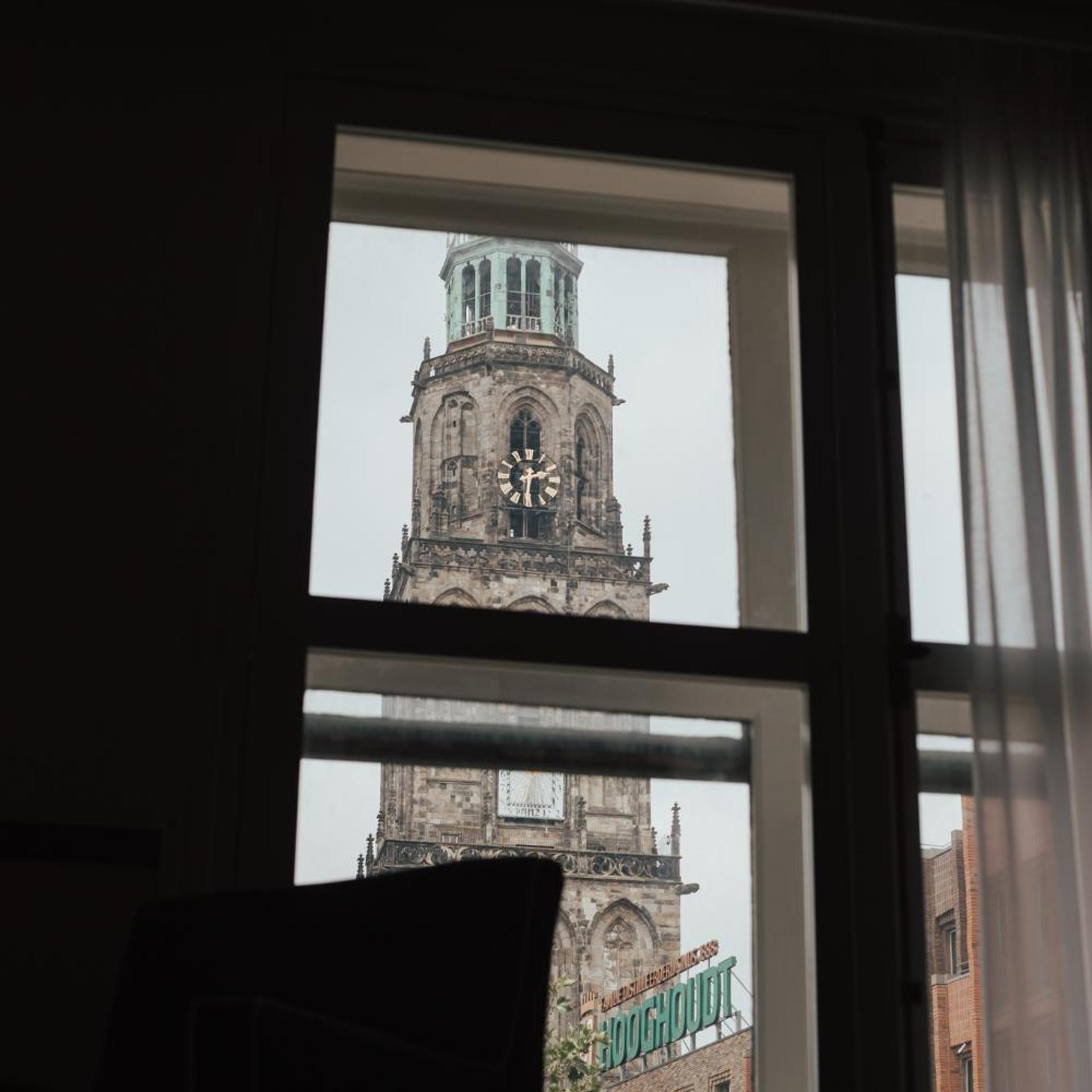 Hotel de Doelen 10/54