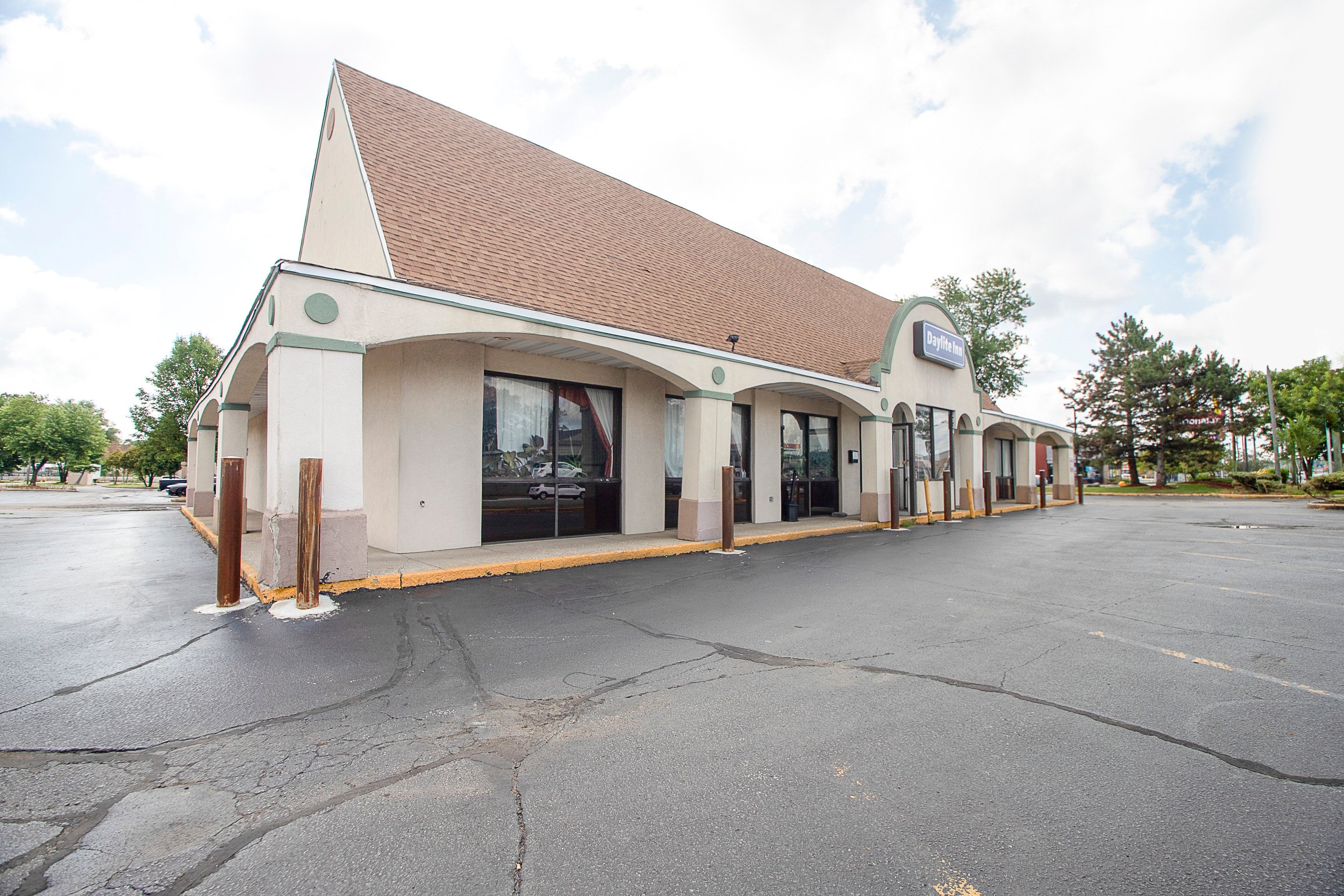 Hotel O Daylight Inn Elkhart I-90, IN 14/18