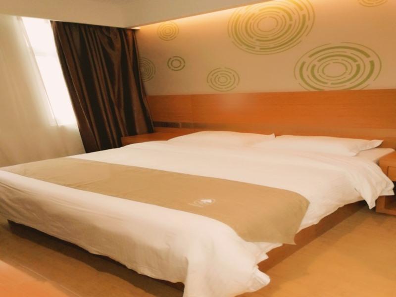GreenTree Inn Fuyang Technician College 7/21