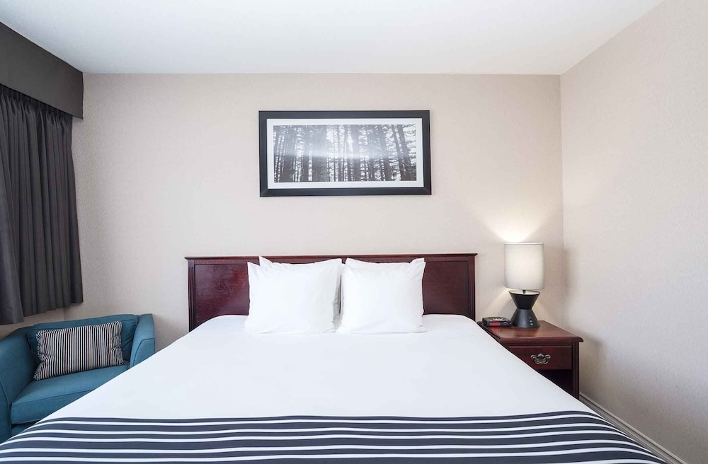Sandman Inn Smithers 17/30