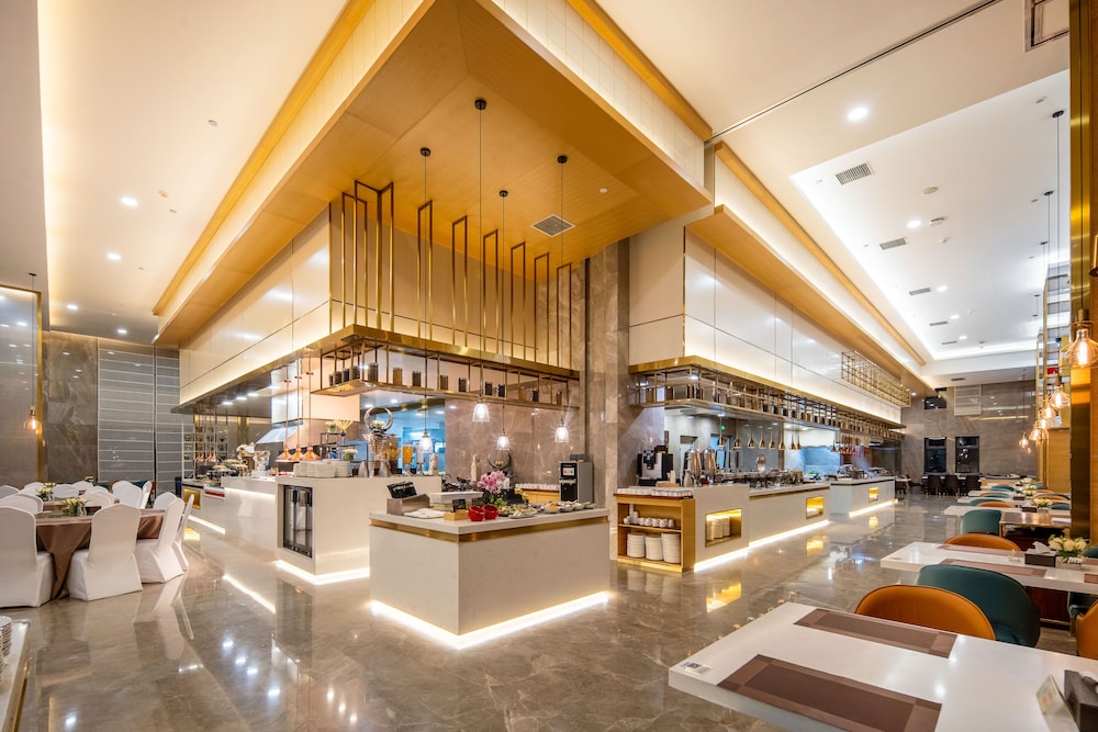 Novotel Huashan 7/50