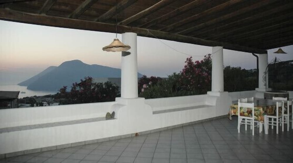 Eolian Residence 6/29