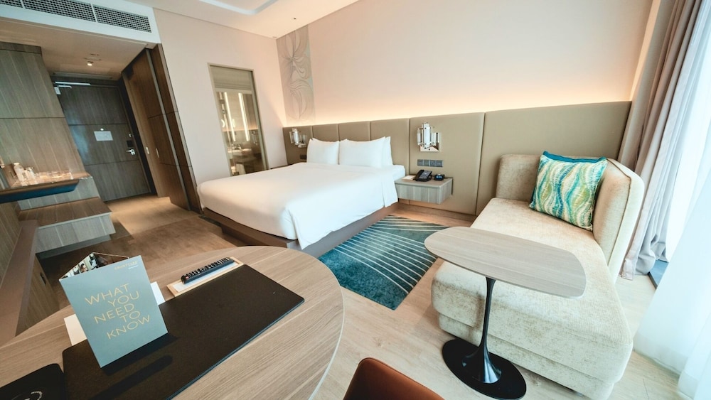 Courtyard Setia Alam 18/60