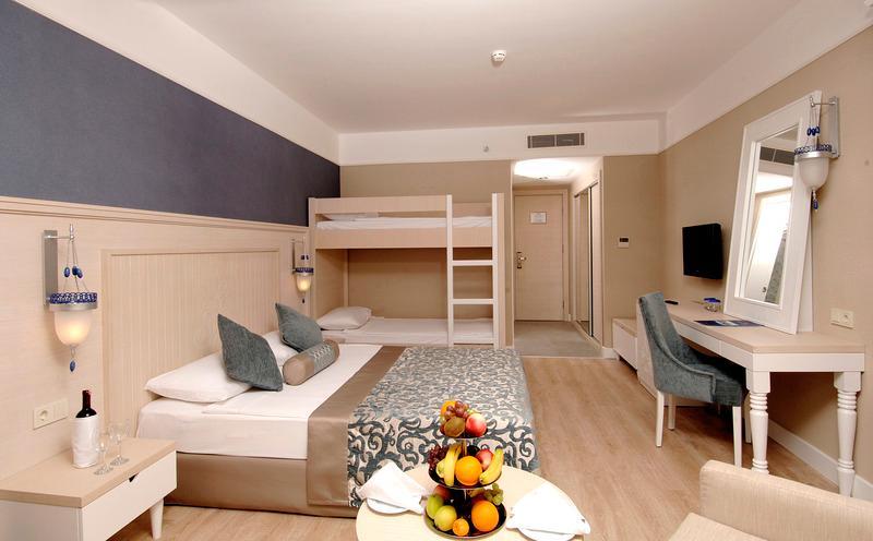 Room, Bunk Bed
