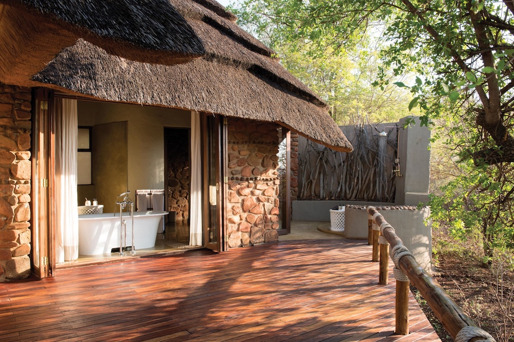 Madikwe Hills 15/50