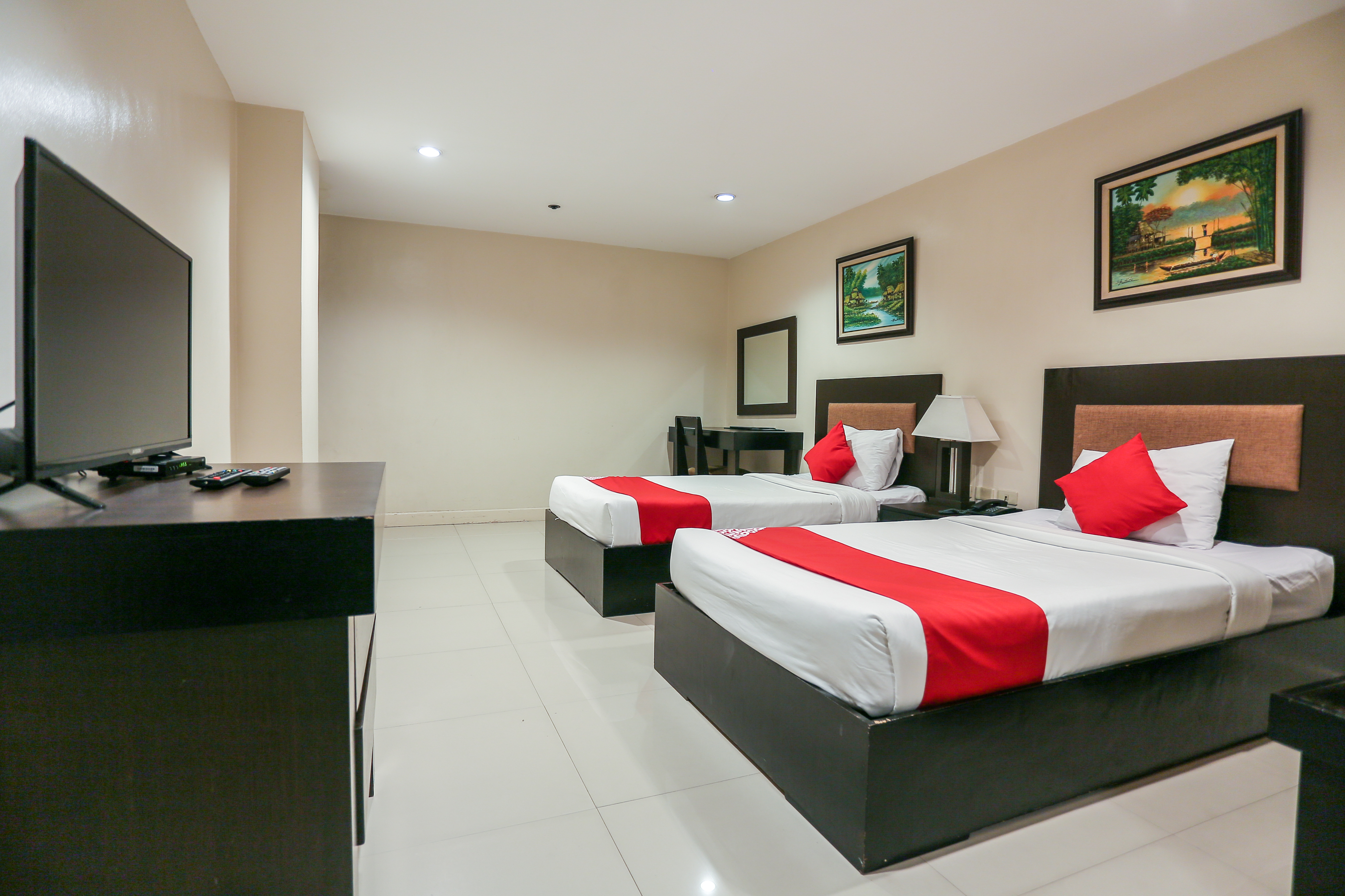Paragon Tower Hotel 23/50