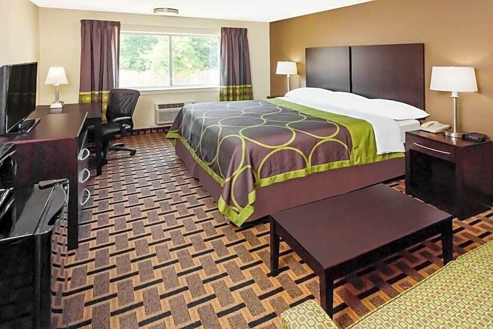 Americas Best Value Inn Suites Phenix City 11/21