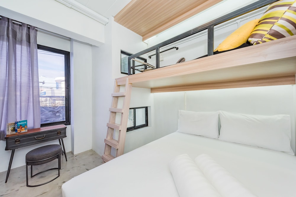 Eco Hostel Phuket 19/60