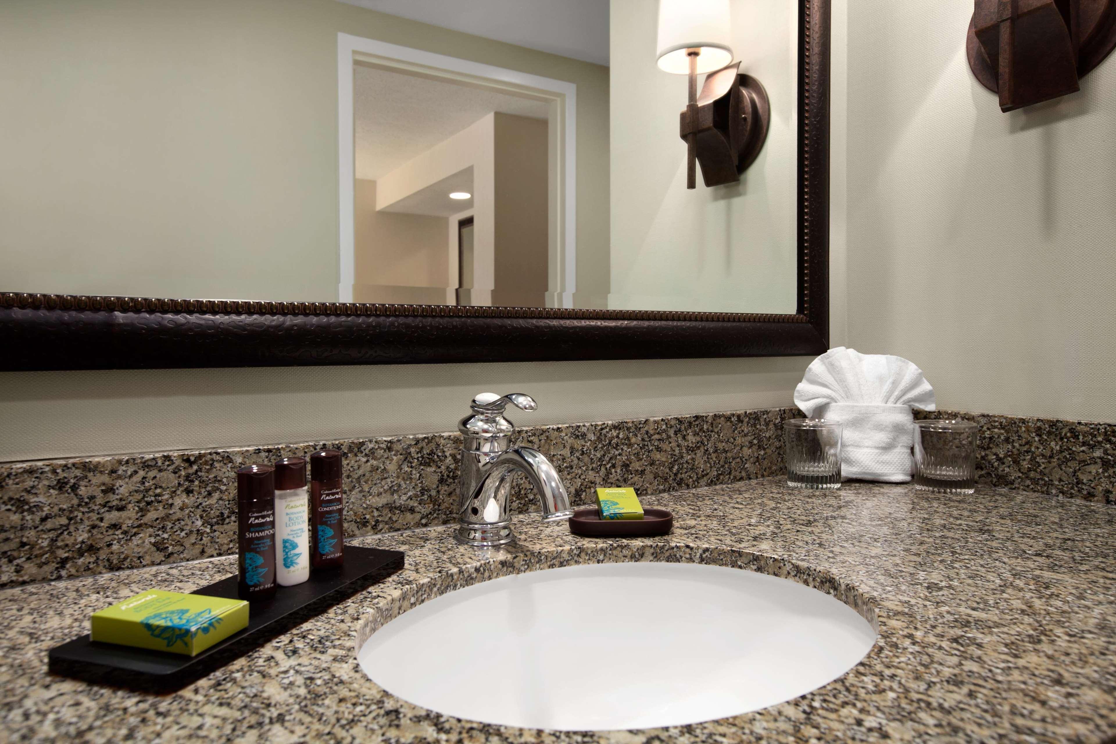 2 Rooms, Suite, 2 Queen Beds, Balcony or Patio