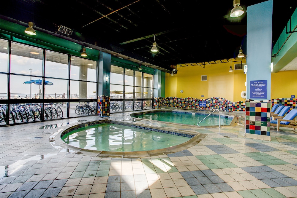 Beach Quarters Resort 16/50