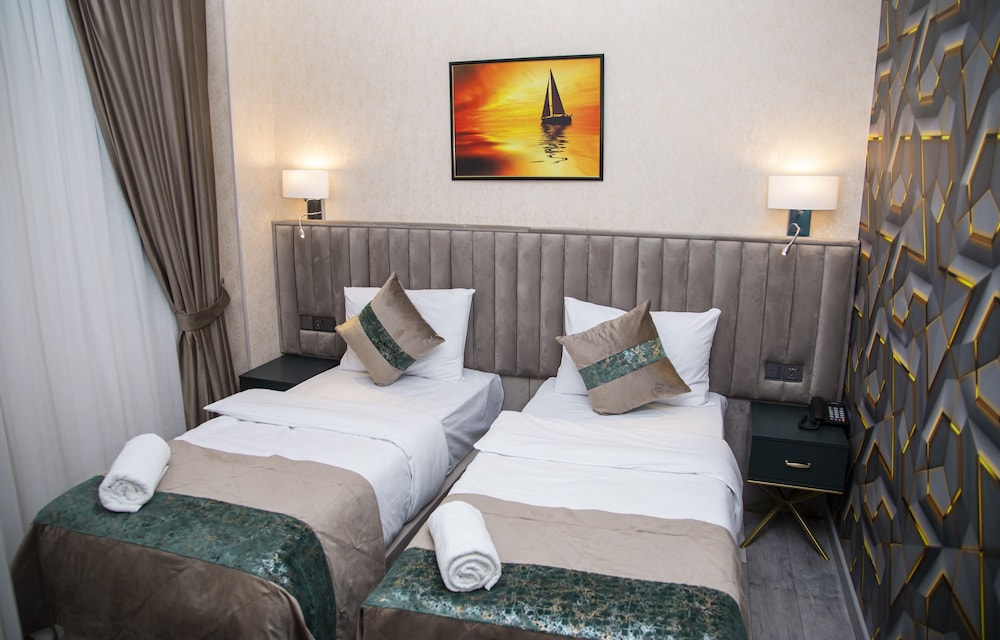STANDARD, DOUBLE OR TWIN BED
