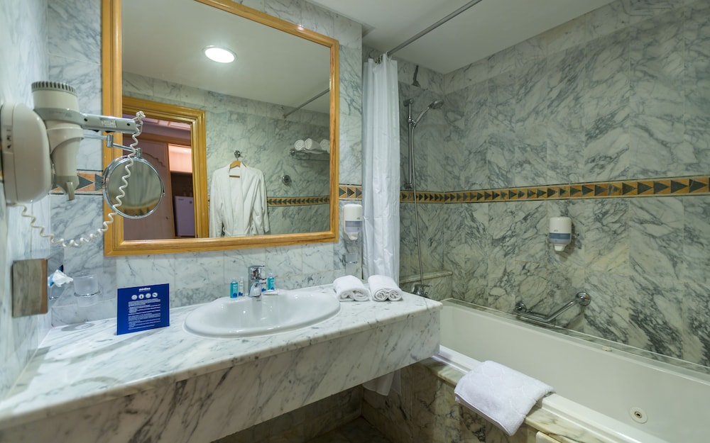 Medina Solaria and Thalasso 47/50