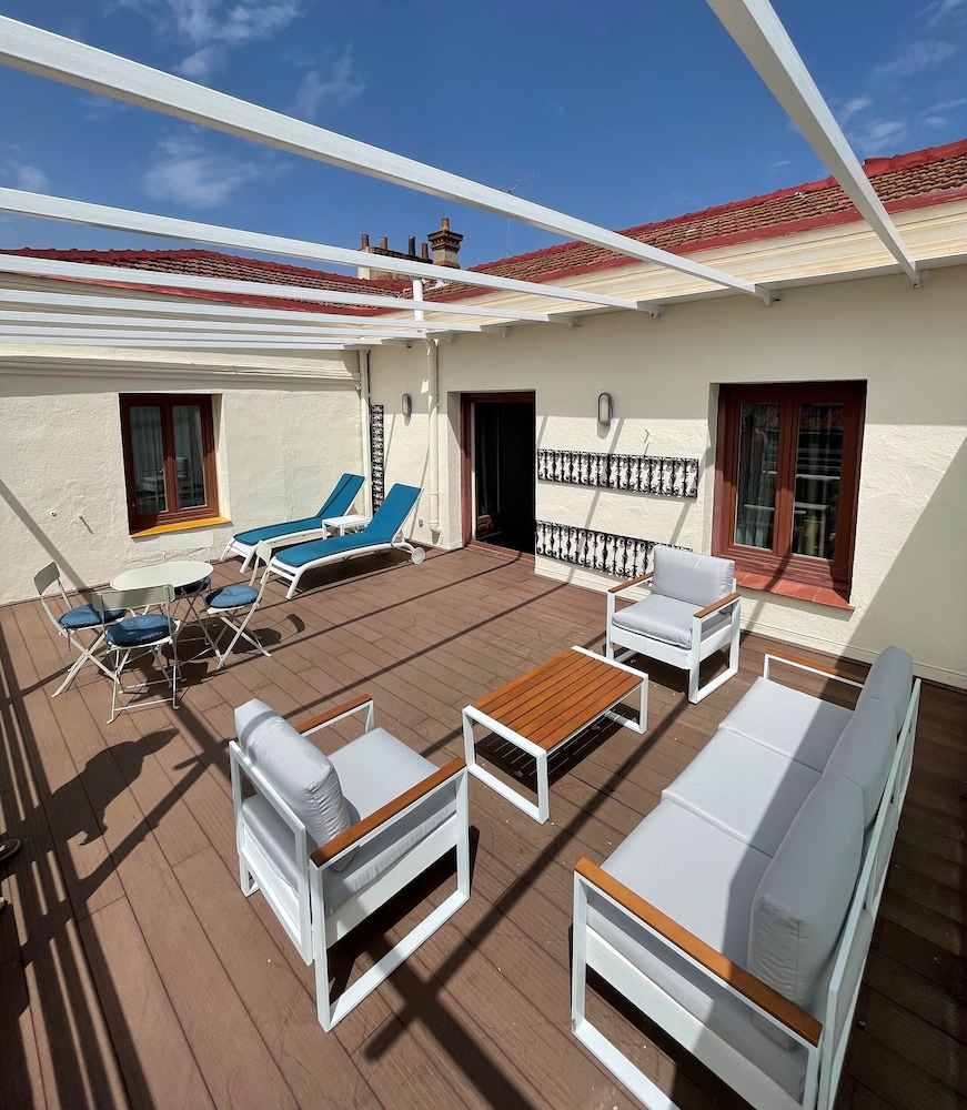 PETIT PALACE LEALTAD PLAZA 52/55