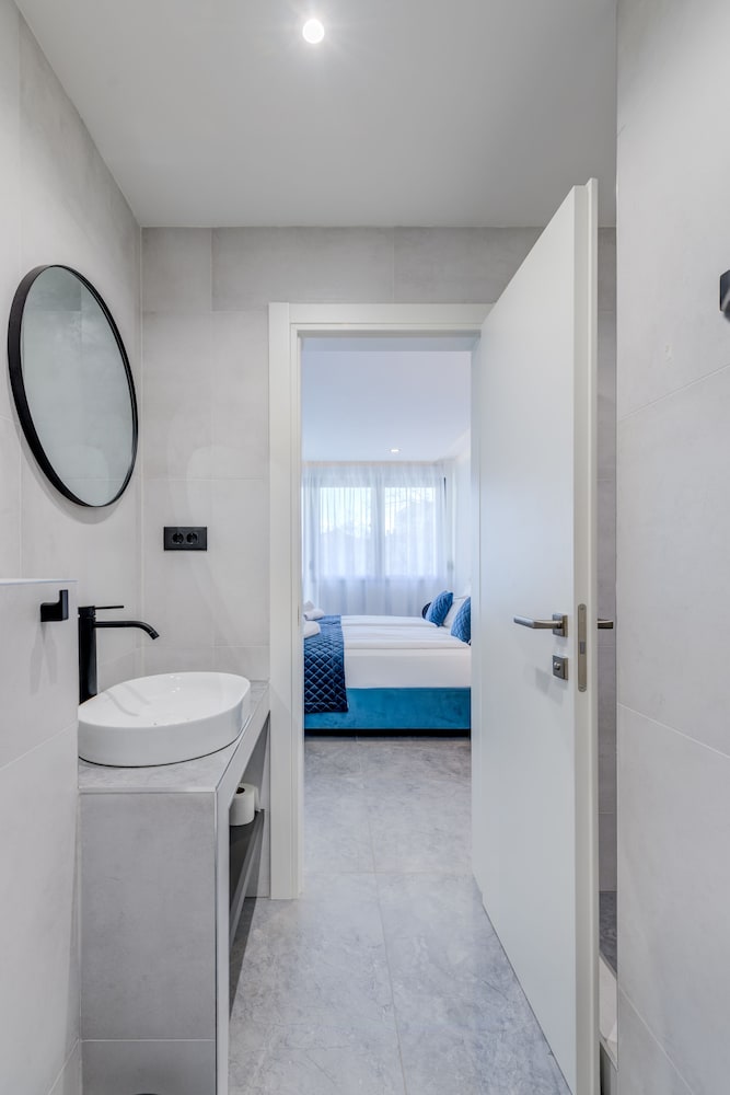 Lichia Amia Luxe Rooms 21/21