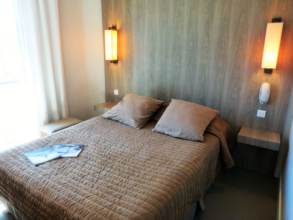Bliss Hotel 10/70