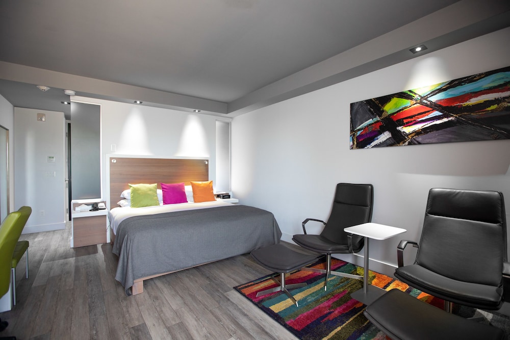 Hotel V 16/69