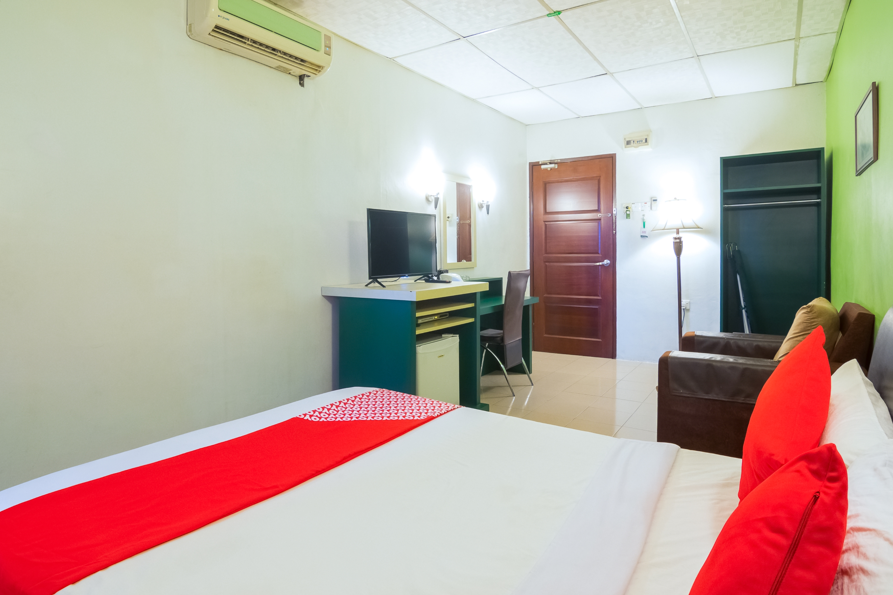 Oyo 539 Dowifi Hotel 7/29