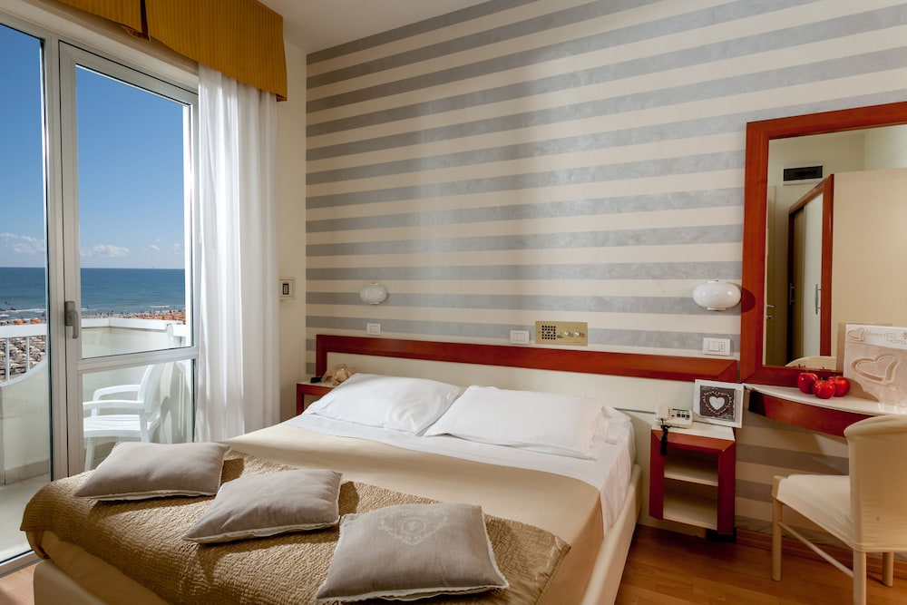 ROOM, SEA VIEW