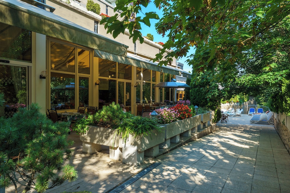 Danubius Health Spa Resort Heviz 8/71