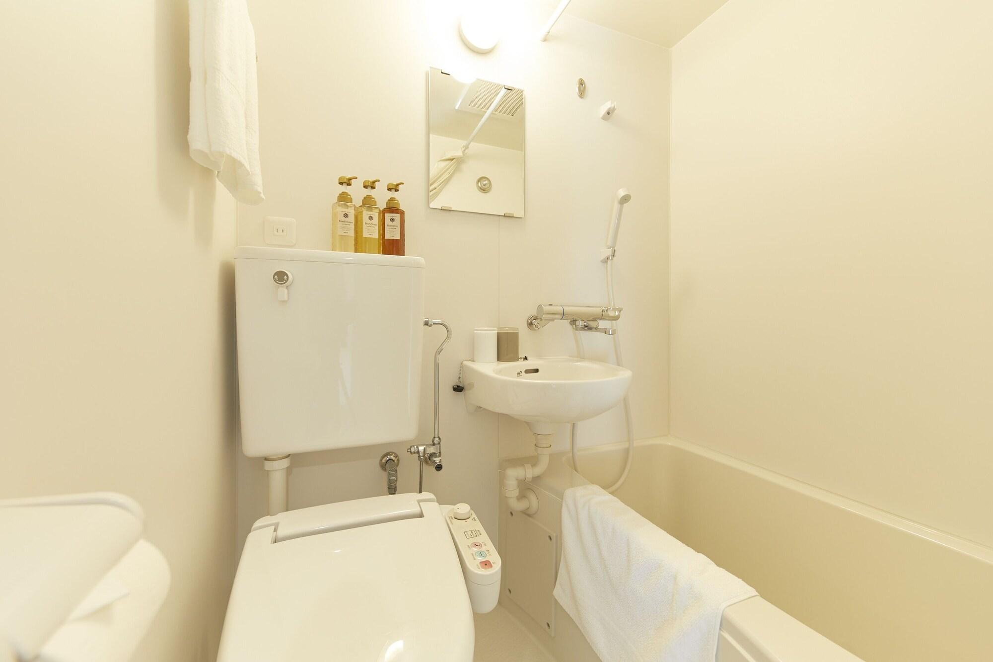 Room, Single, Multiple Beds، Y&Y NAMBA HOTEL Osaka 8/8