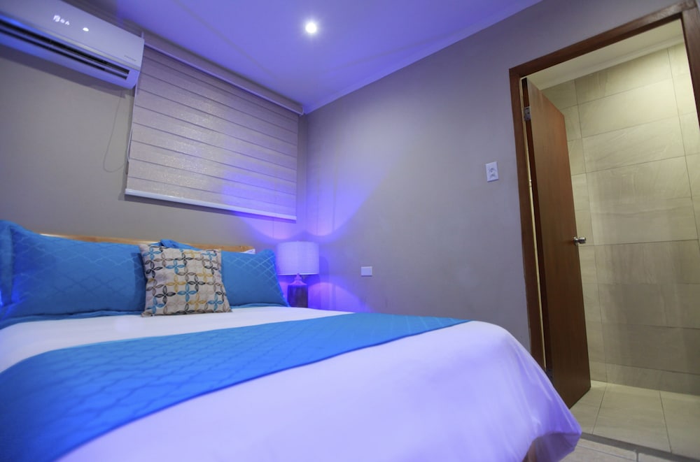 Victoria City Hotel 11/50