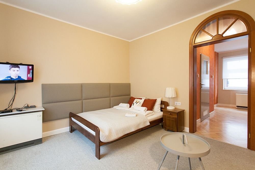 DESIGN, APARTMENT, DOUBLE BED, SOFA, ACCESSIBLE