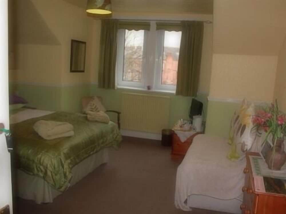 Warwick Lodge Bed and Breakfast - Guest house 24/34
