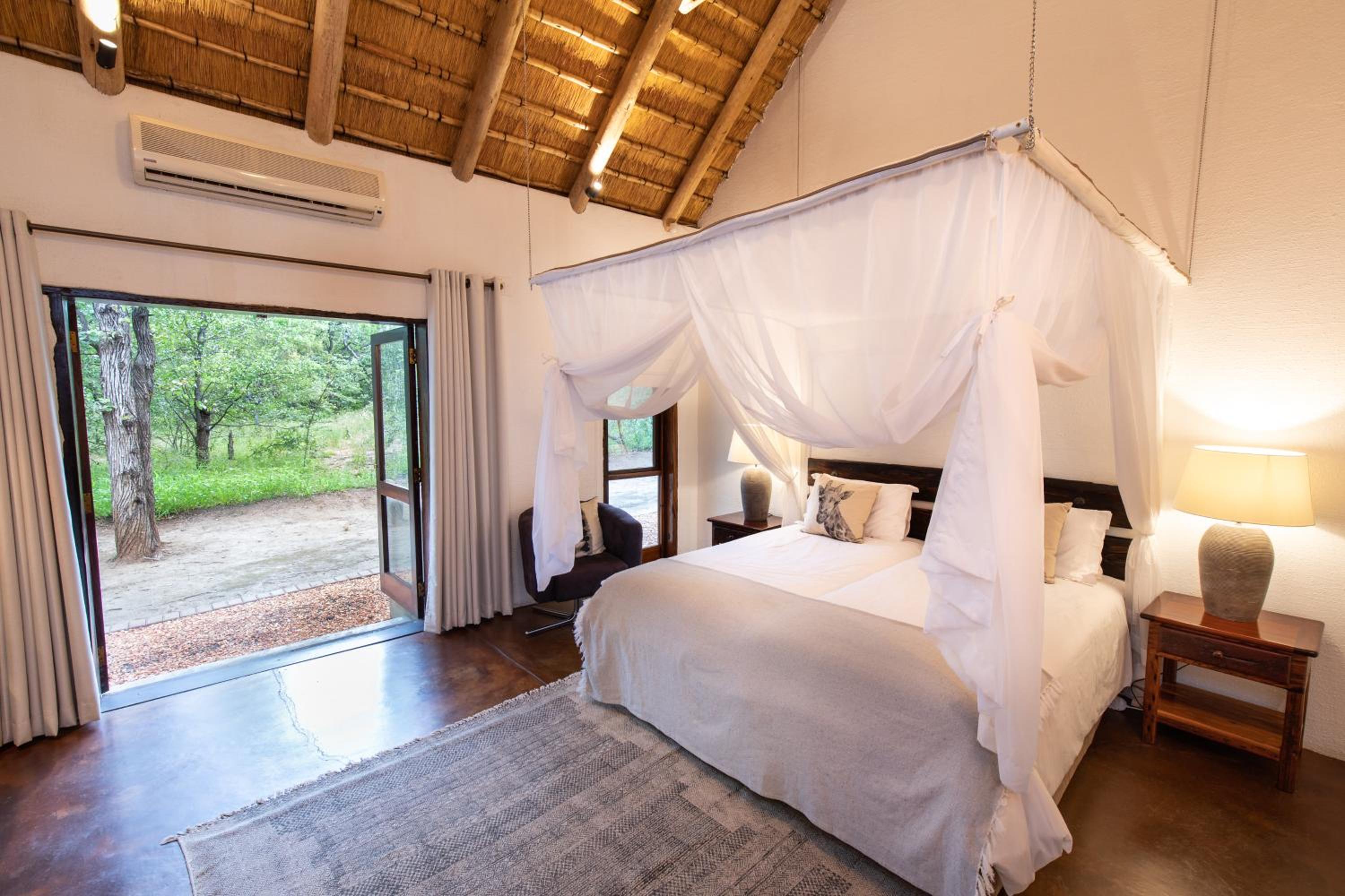 Kingly Bush Villa 2/36