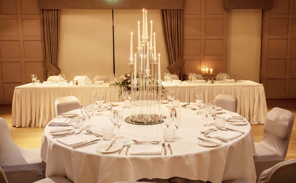 STRATHAVEN HOTEL 34/43