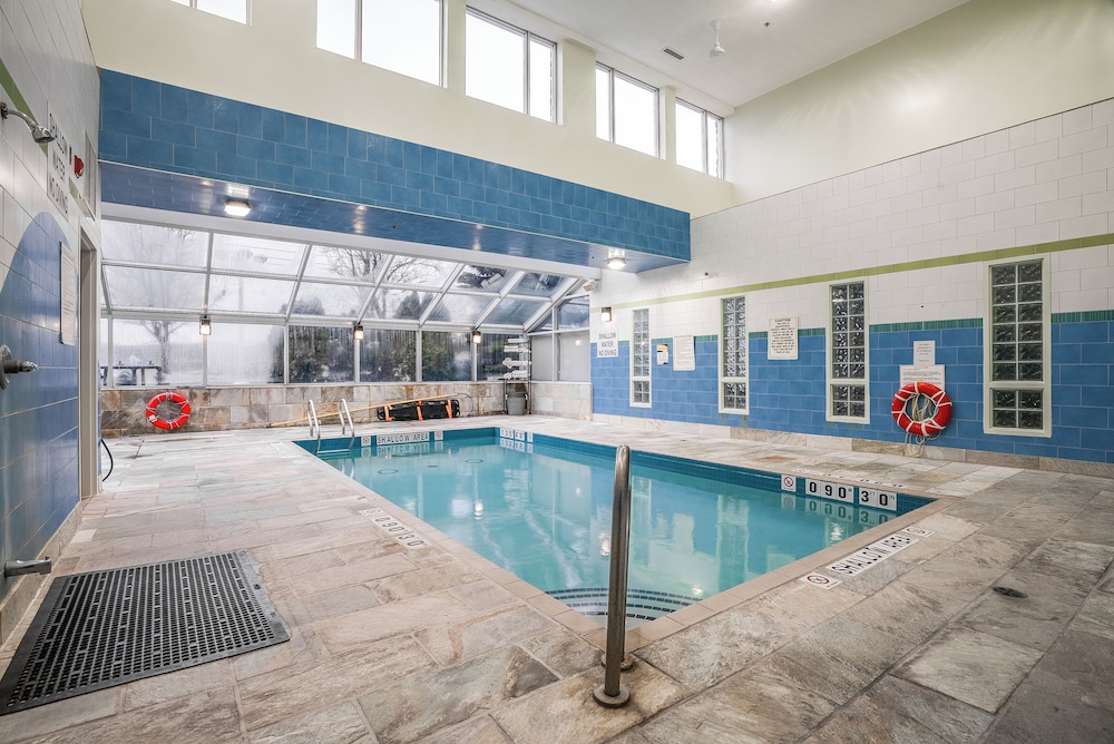 swimming pool spa