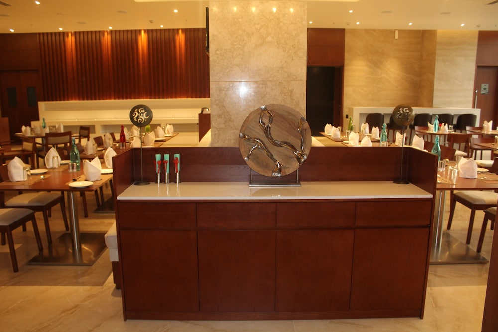 Grand Tamanna Hotel 6/45