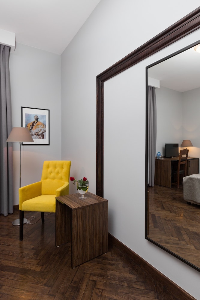 Hotel Grottger Boutique Hotel 51/72