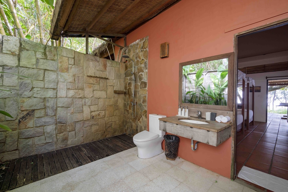 Mango Bay Resort 50/50