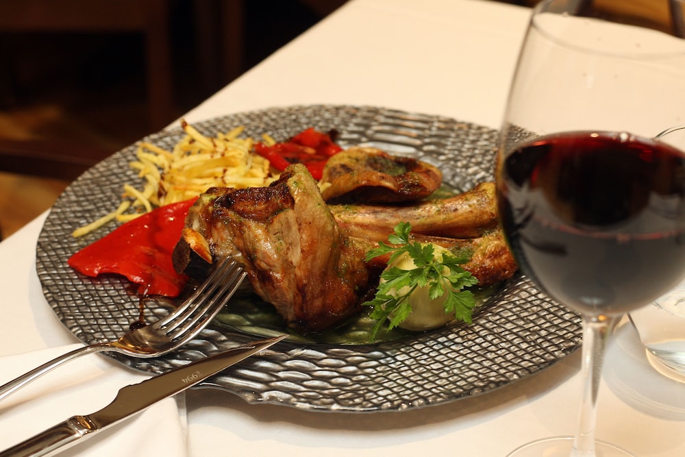 Hotel & Spa Real Villa Anayet 30/66