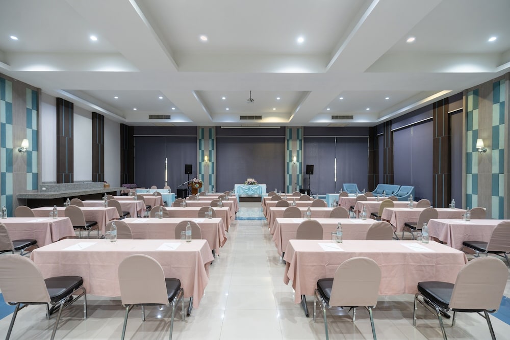 Thara Cholapruek Resort 35/50
