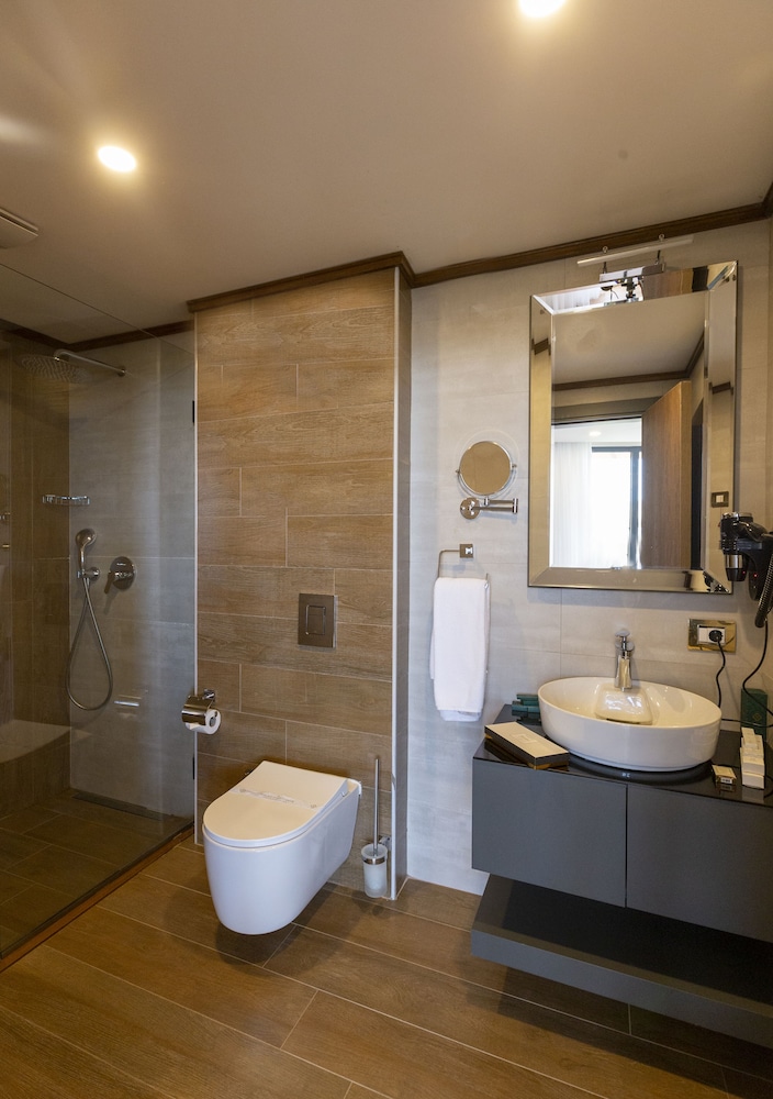 Cabir Deluxe Hotel Sapanca 70/71