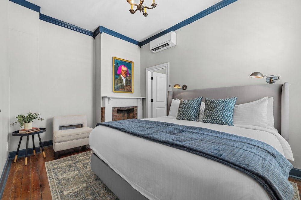 Madison, Standard, King Bed
