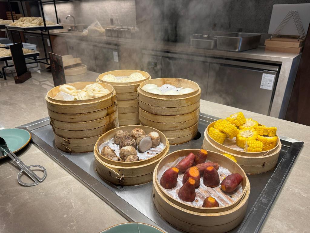 SSAW Boutique Hotel (Jiefangbei Hongya Cave Branch) 64/79