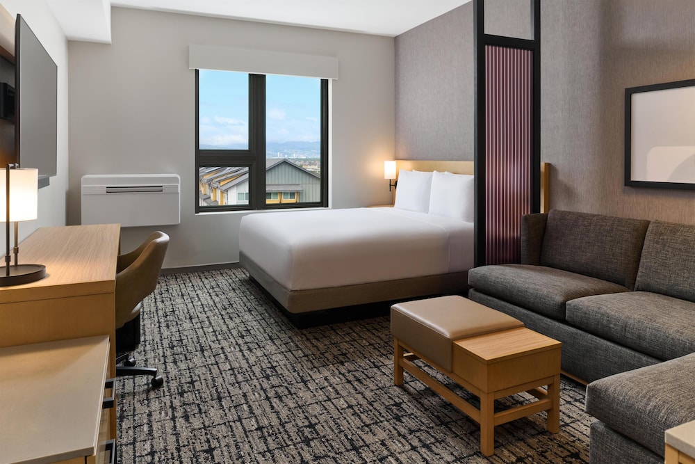 Hyatt Place at Ho'opili 31/50
