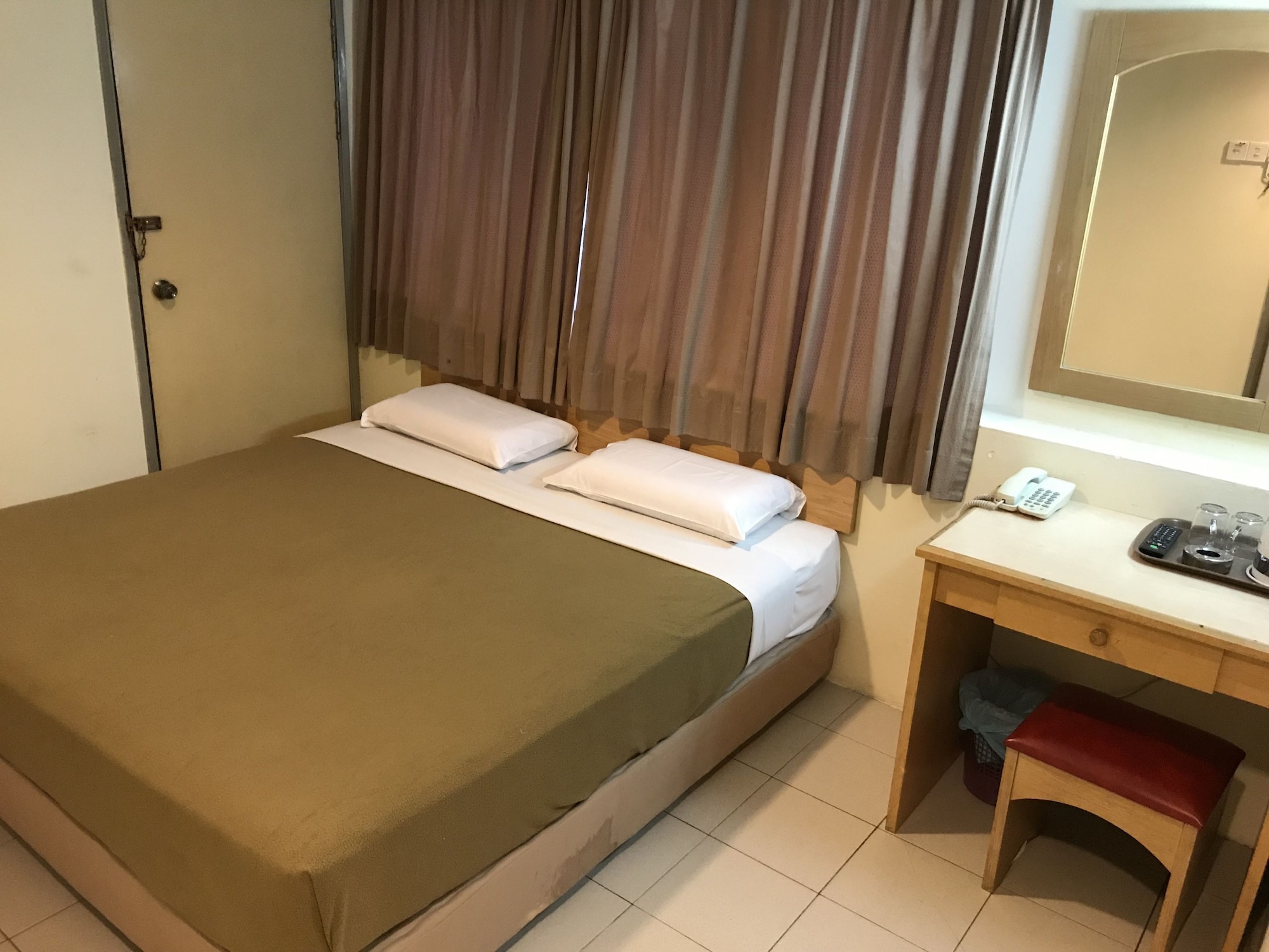 SUPERIOR, DOUBLE BED