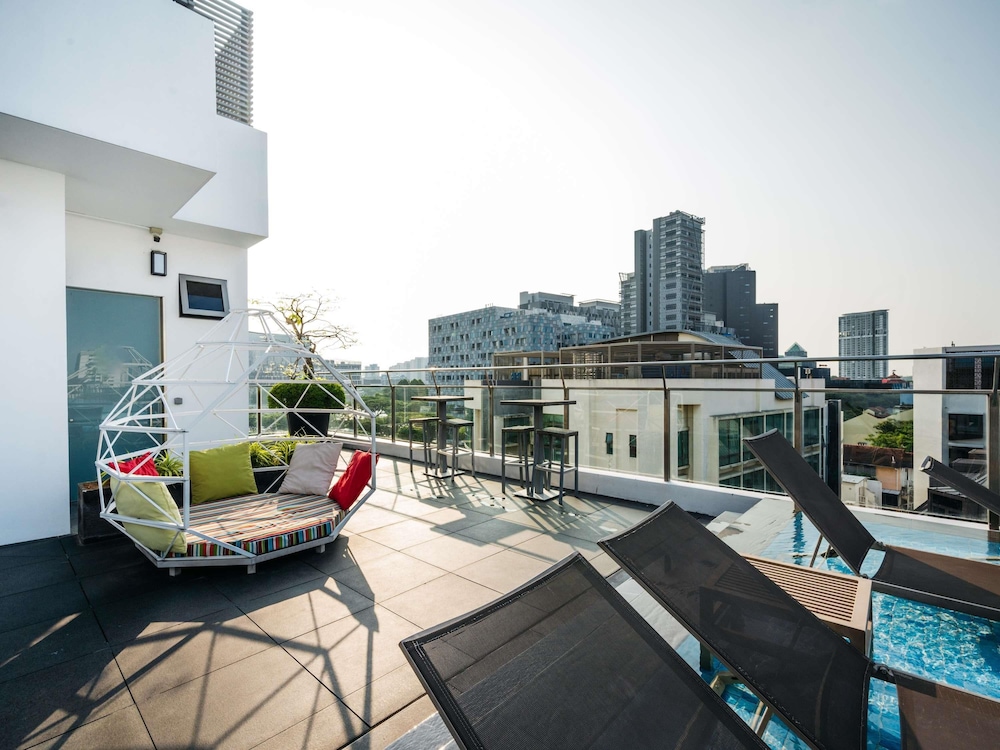 Mercure Singapore Tyrwhitt 67/78