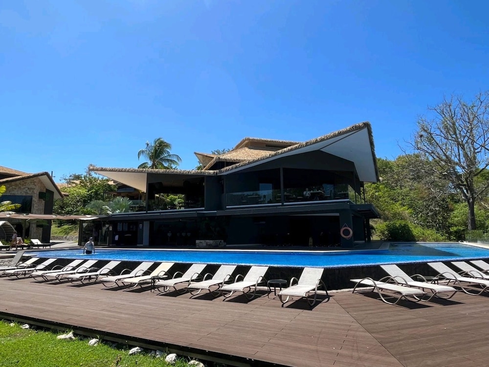 Nammbu Beachfront Bungalows 9/65