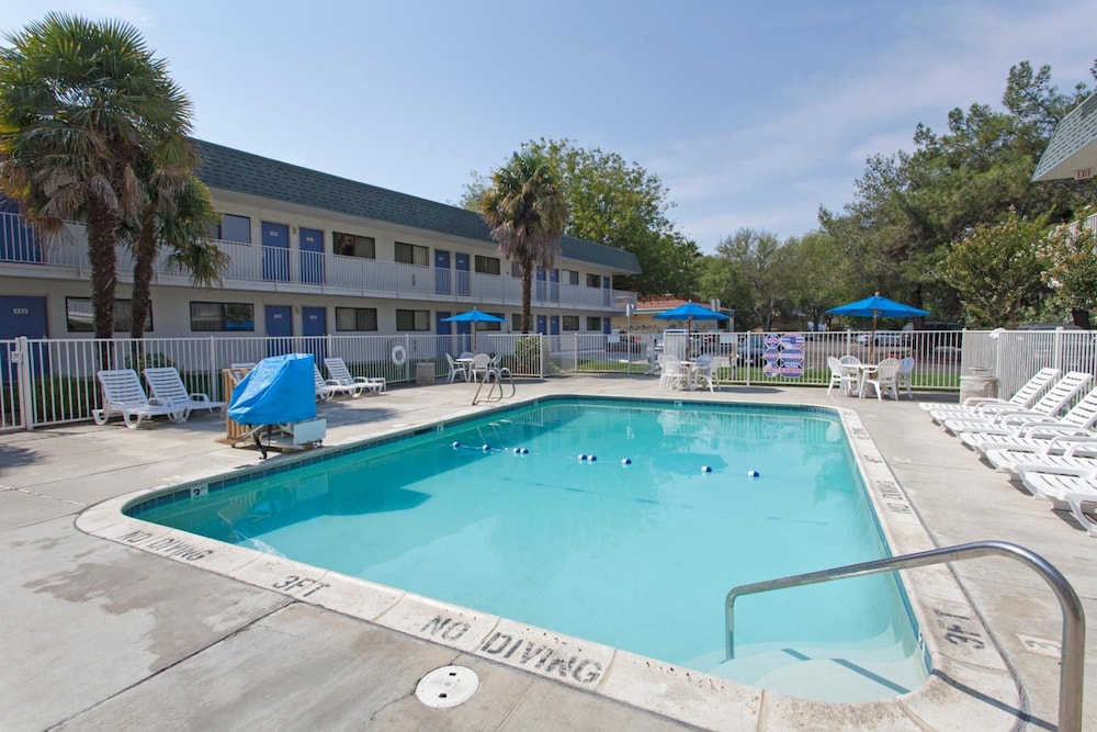 Motel 6 Davis - Sacramento Area 49/58