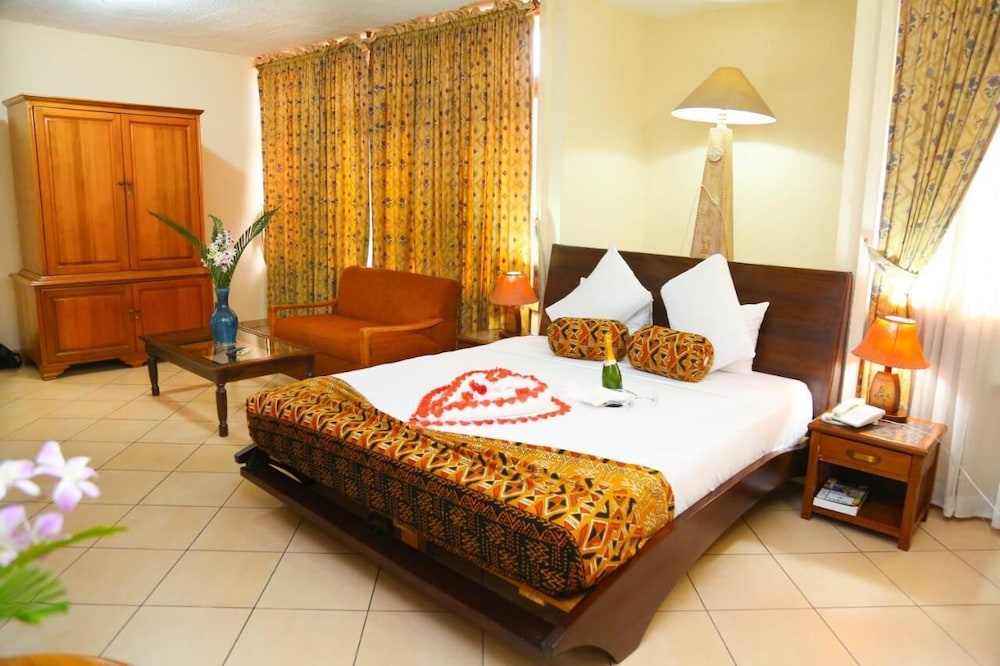 Coconut Grove Regency Hotel 22/66