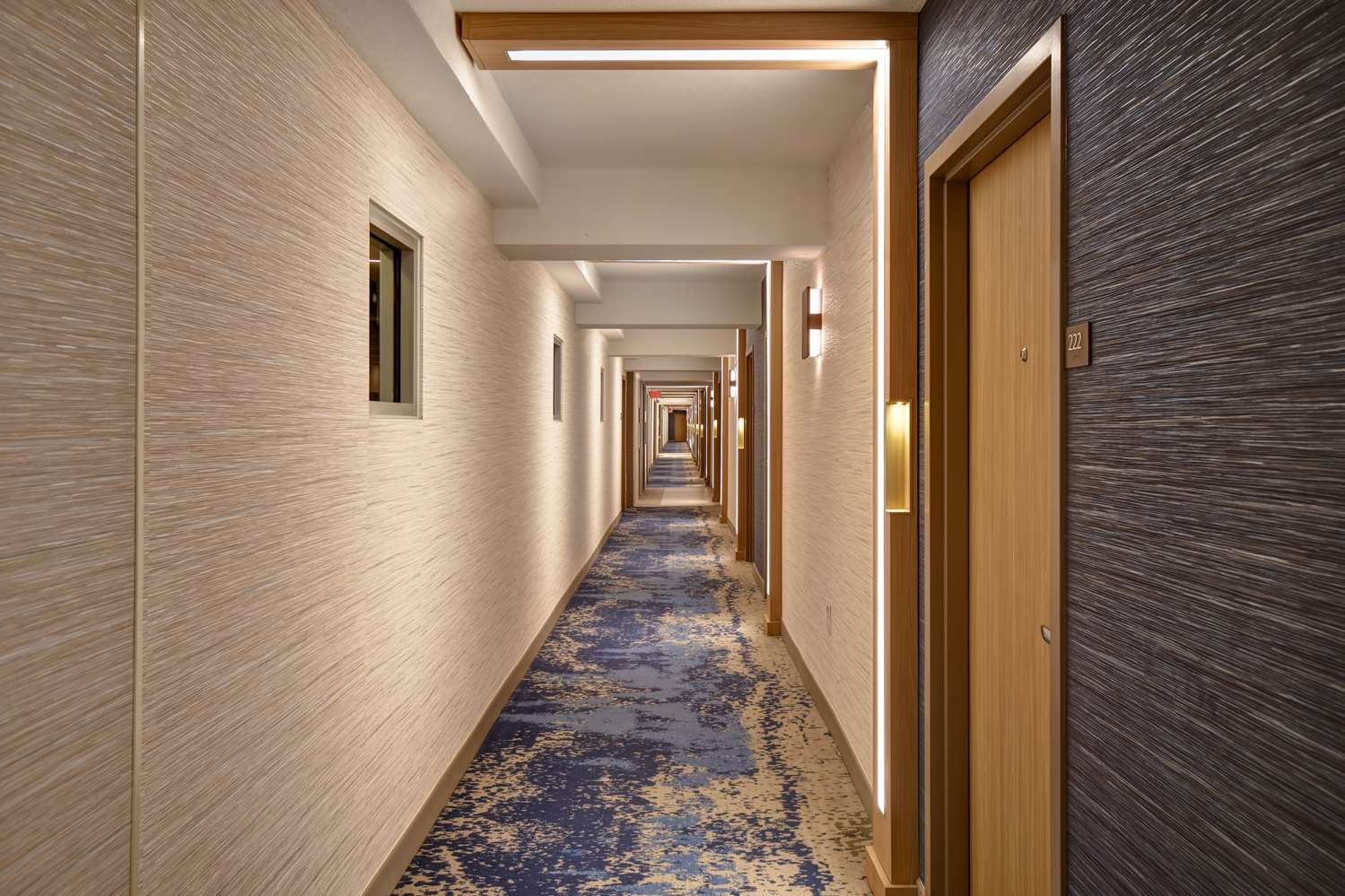 Doubletree By Hilton Virginia Beach Oceanfront South 17/38