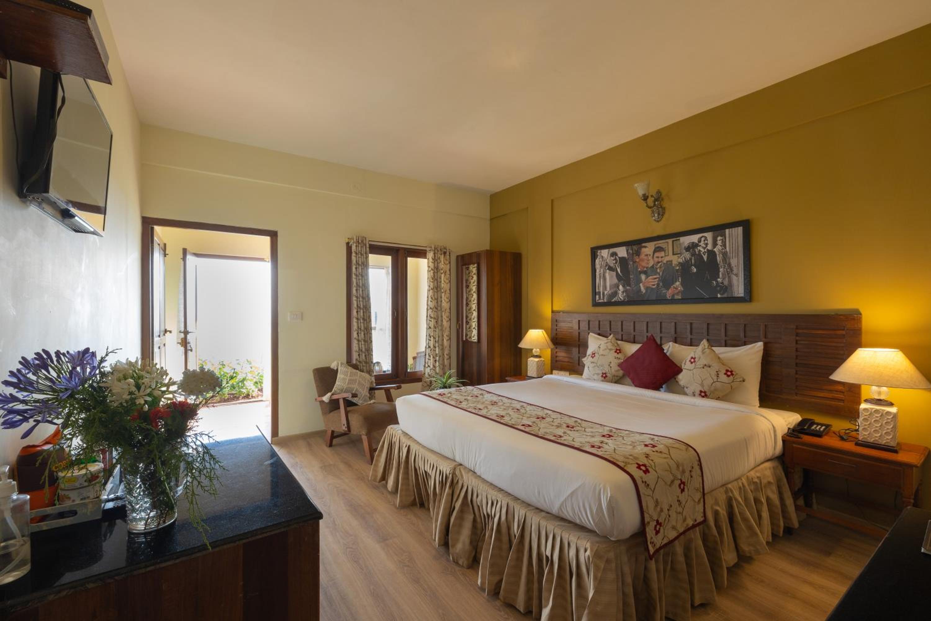 Deluxe, Double Bed, Mountain View