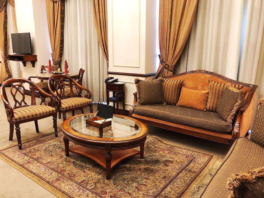 Hotel Plaza Grande 45/76