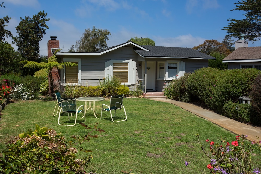 Carmel River Inn 7/62