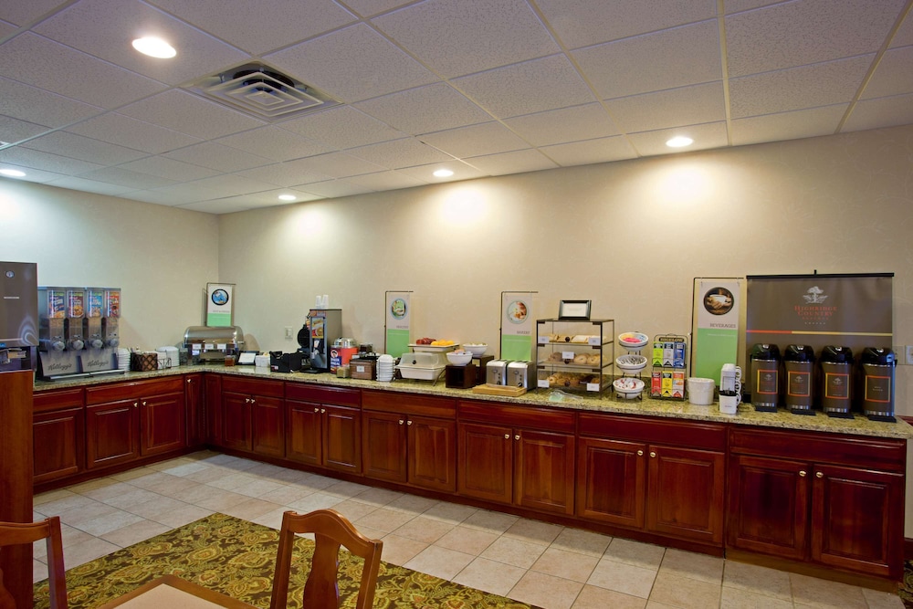 Country Inn and Suites By Radisson Goldsboro Nc 17/24